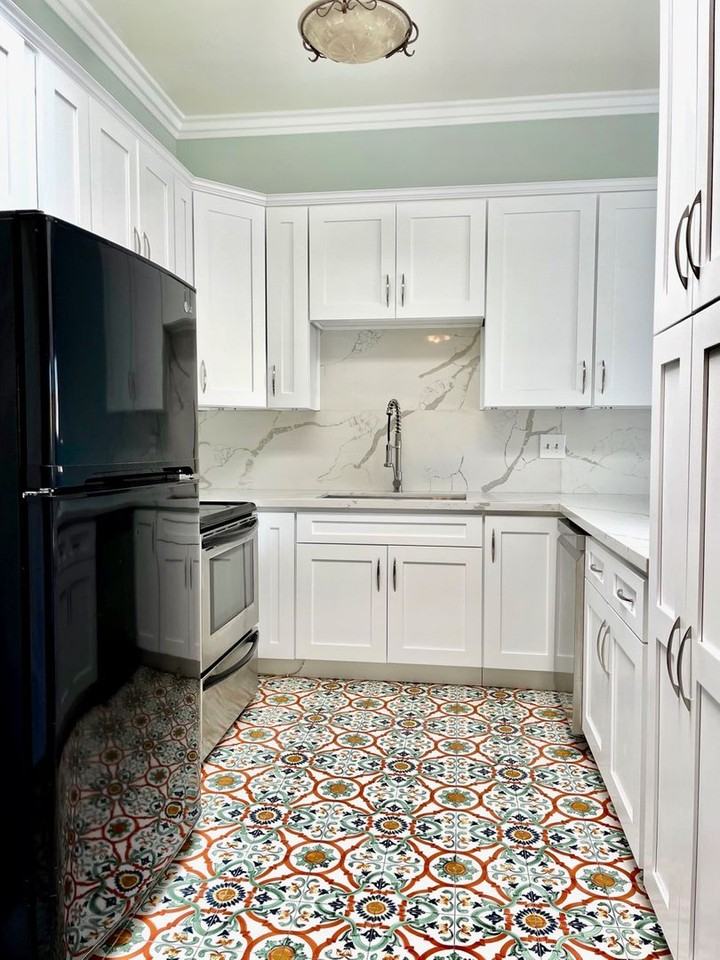 8310 Regents Rd #3H - Photo 5 of 21