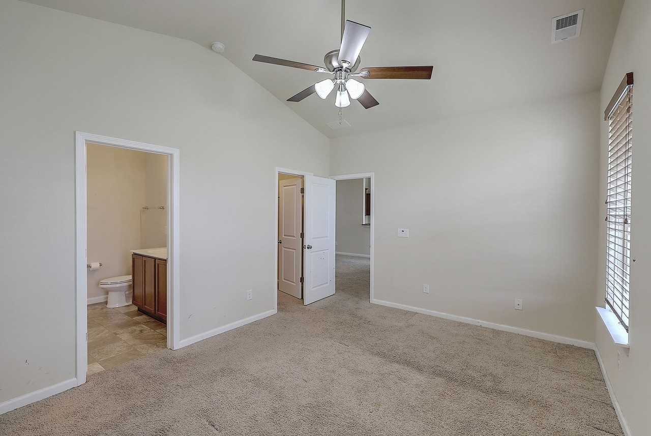 7707 High Maple Cir - Photo 3 of 31