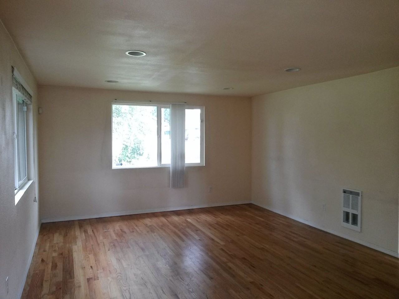 17529 44th Ave W - Photo 5 of 13