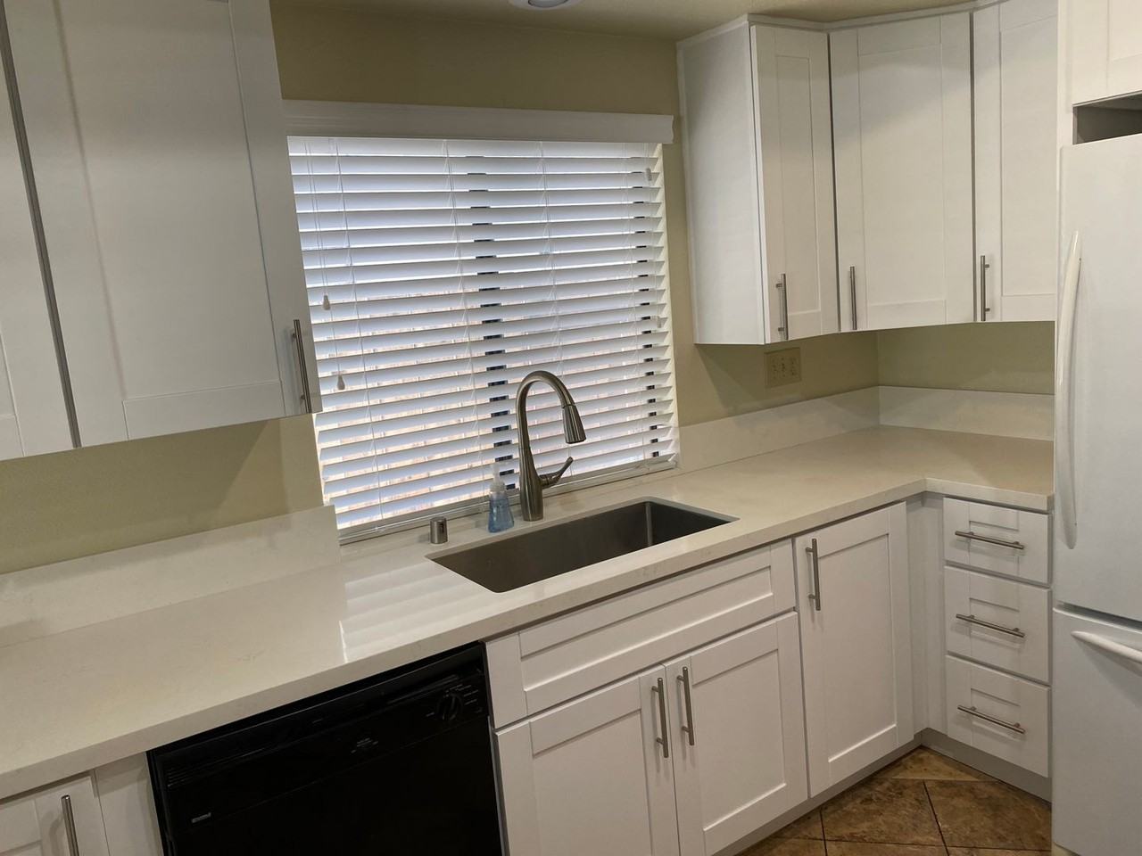 2033 Clearwater Pl - Photo 3 of 11