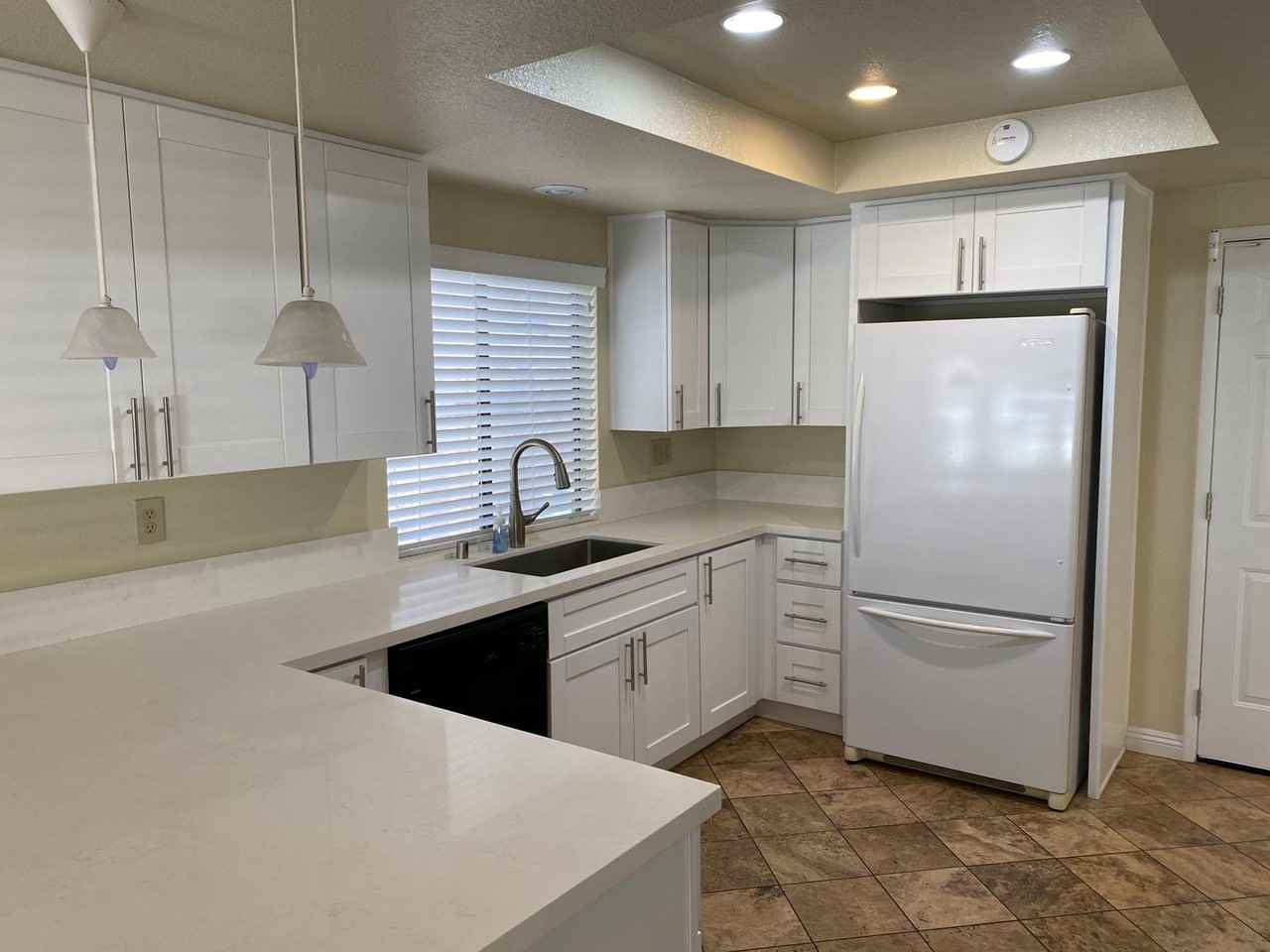 2033 Clearwater Pl - Photo 4 of 11