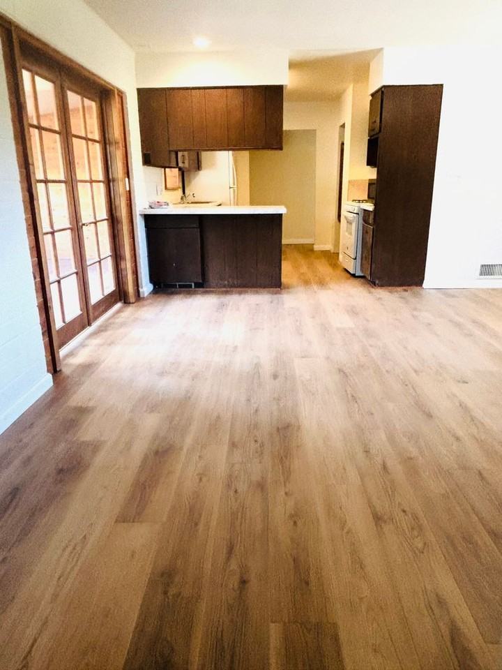 903 Green Ln - Photo 4 of 23