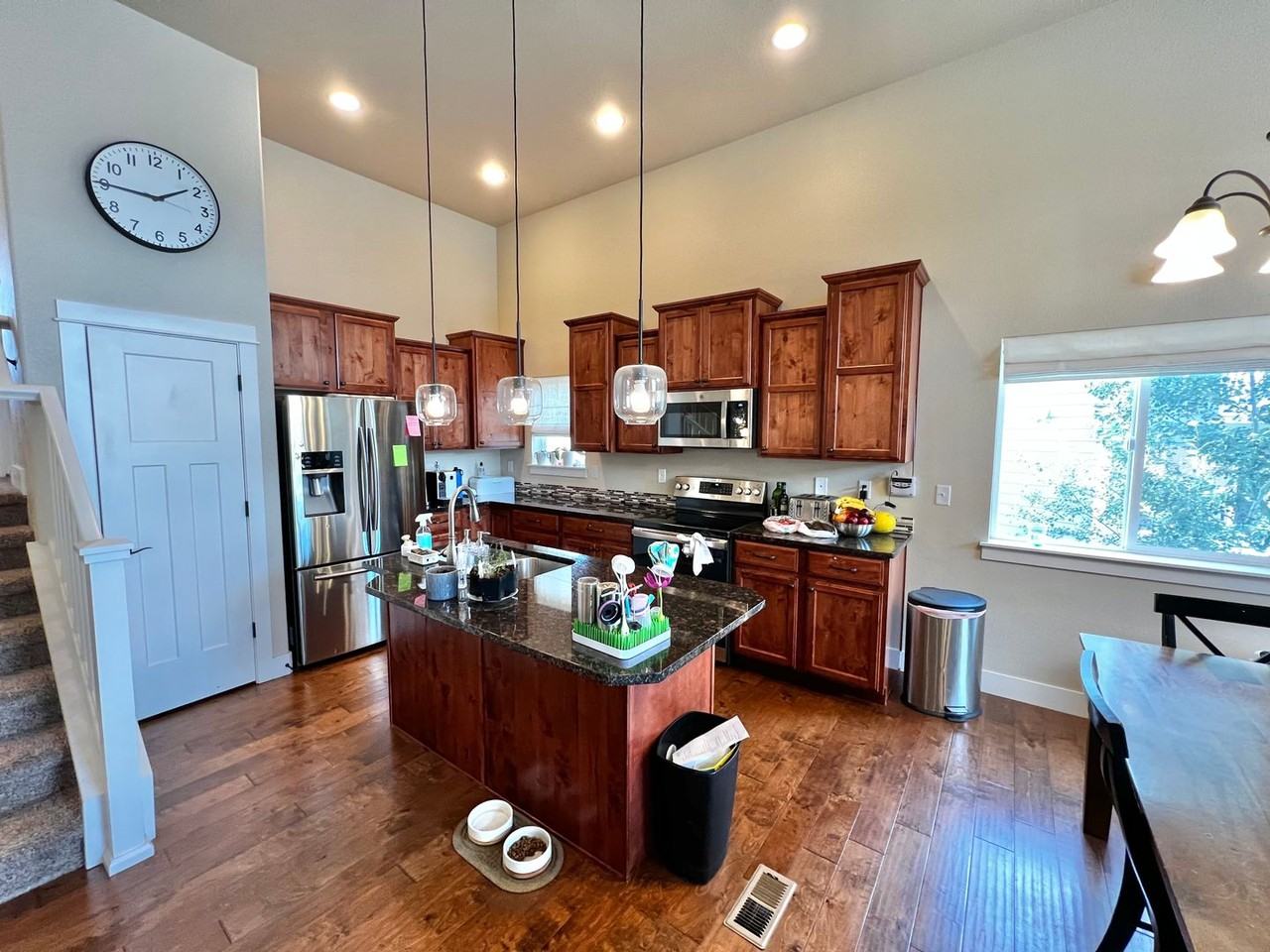 2250 Sherwood Forest Ct - Photo 5 of 32
