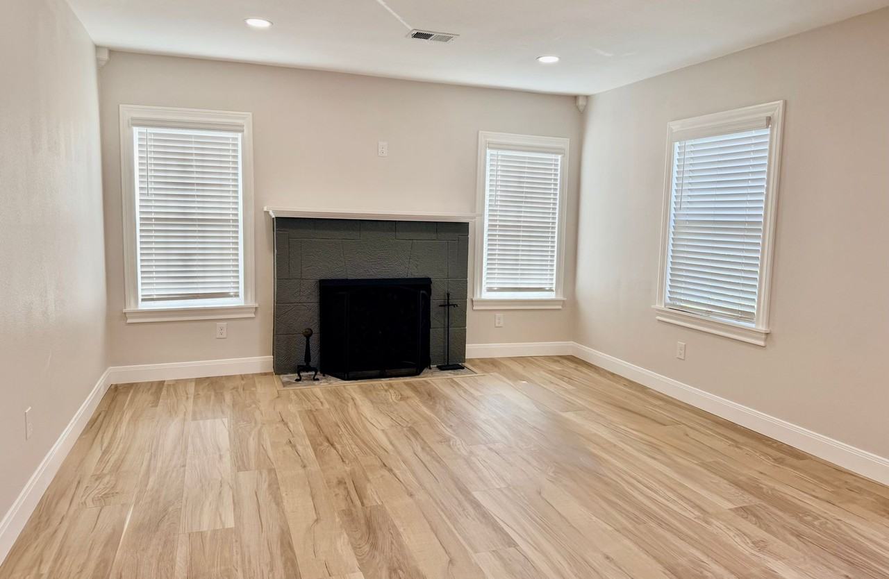 1214 Donaldson Ave - Photo 2 of 18