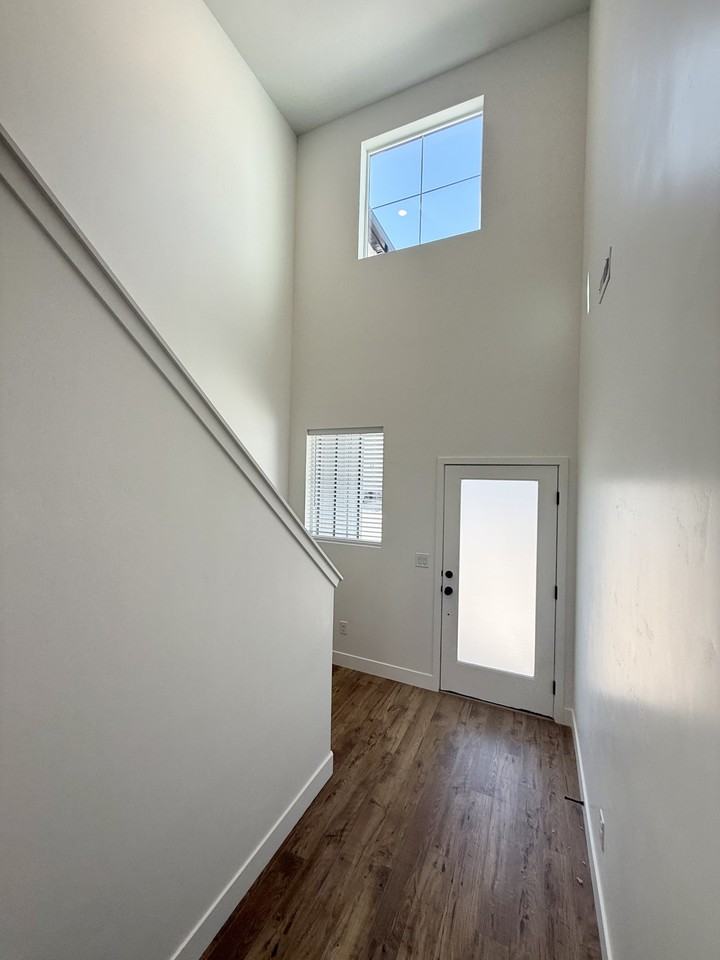 564 W 1860 N #1 - Photo 4 of 50