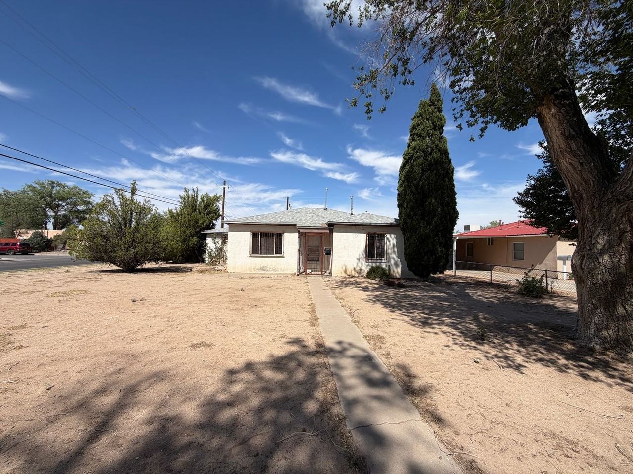 1801 Palomas Dr Ne