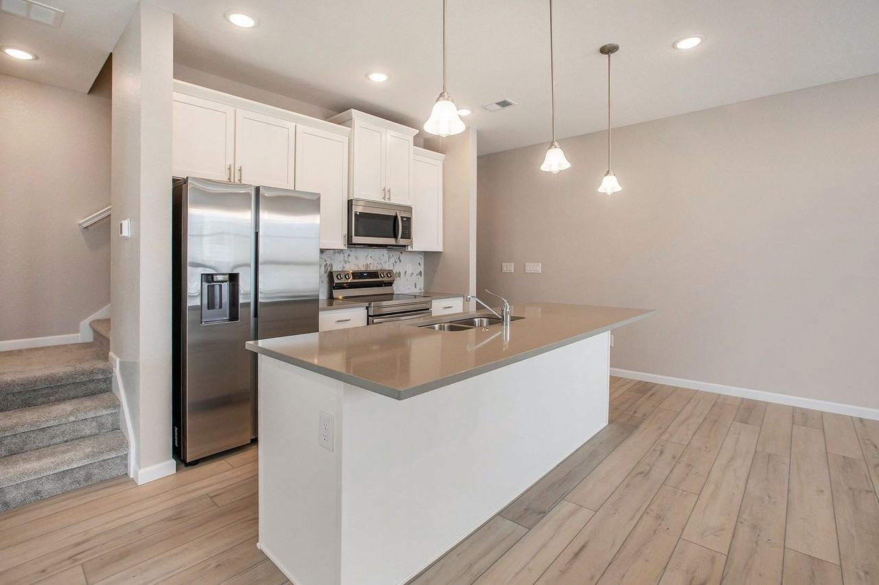 2010 S Holly St #4 - Photo 6 of 20
