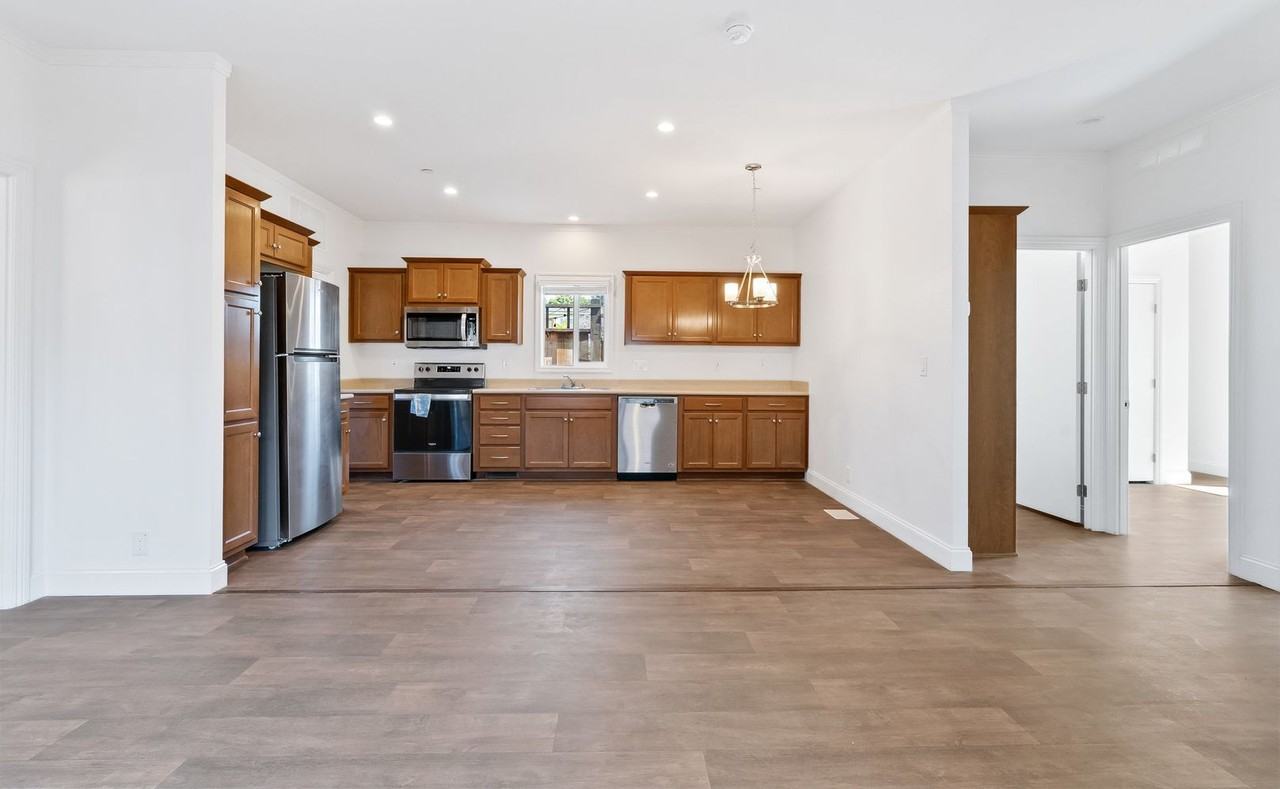 320 - 328 California Street - Photo 5 of 50