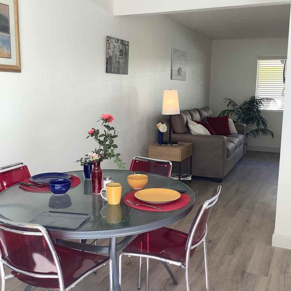 232 W Caldwell Ave #20 - Photo 4 of 10