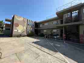 Great 9 unit building - Photo 1 of 1