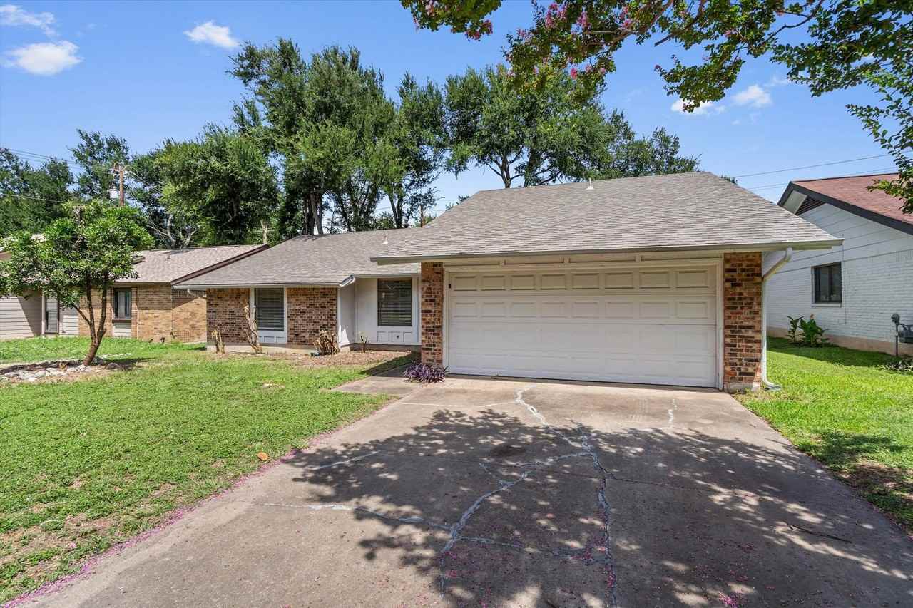 10057 Woodland Village Dr - Photo 3 of 28