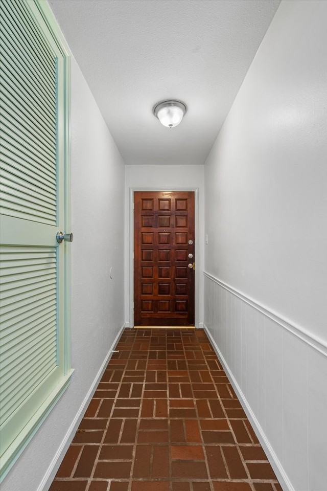 10057 Woodland Village Dr - Photo 4 of 28
