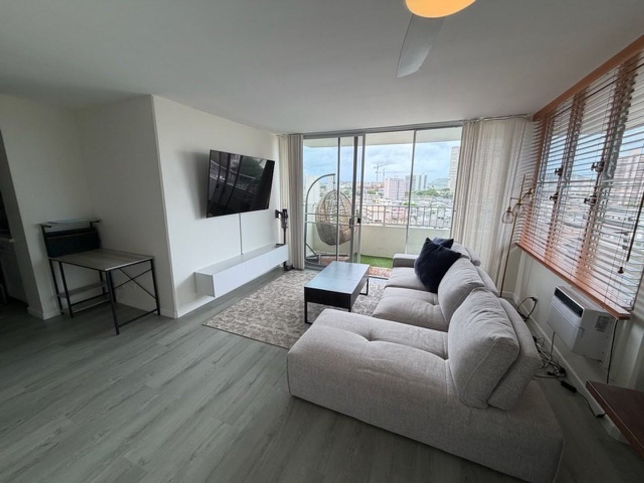 796 Isenberg St #7F - Photo 2 of 28