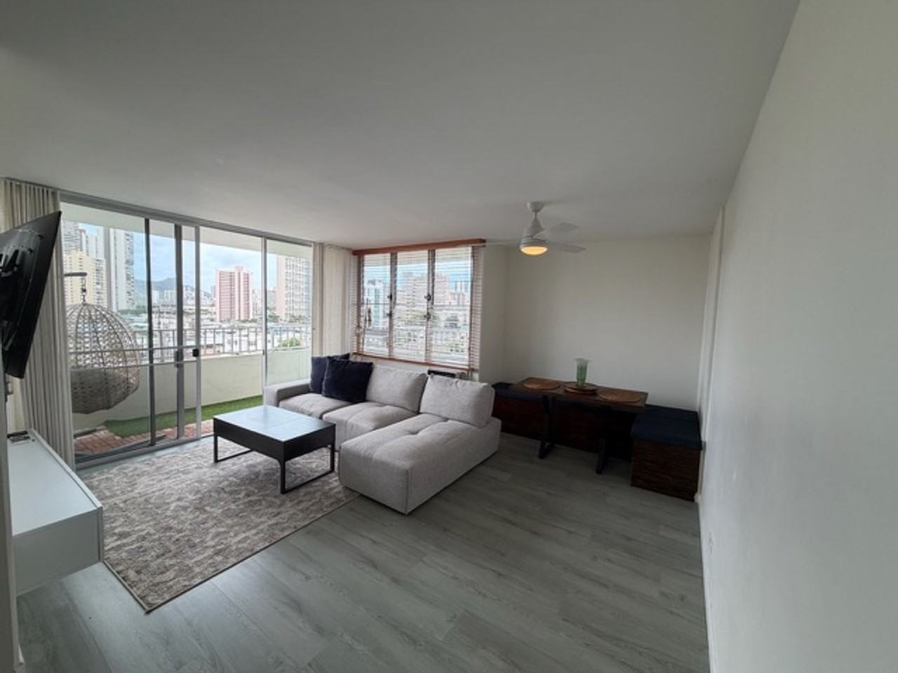 796 Isenberg St #7F - Photo 4 of 28
