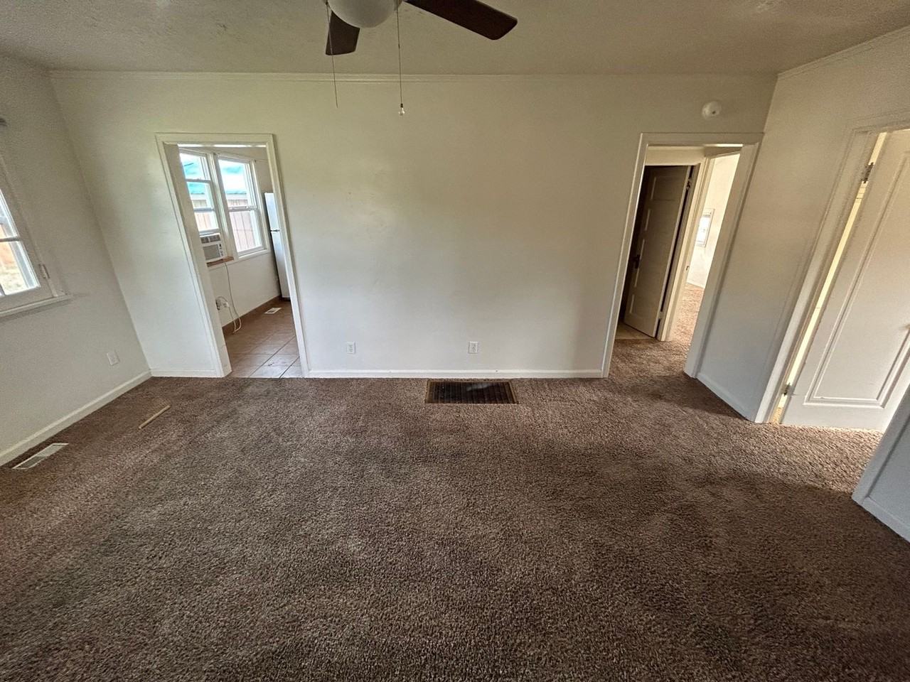 1015 10th Ave S - Photo 3 of 20