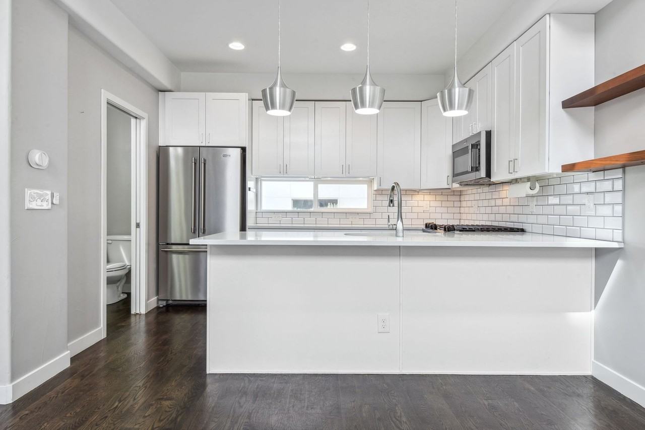 1551 W 43rd Ave
