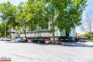 featured image of 399 S 12th St
