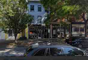 featured image of 403 Walnut St