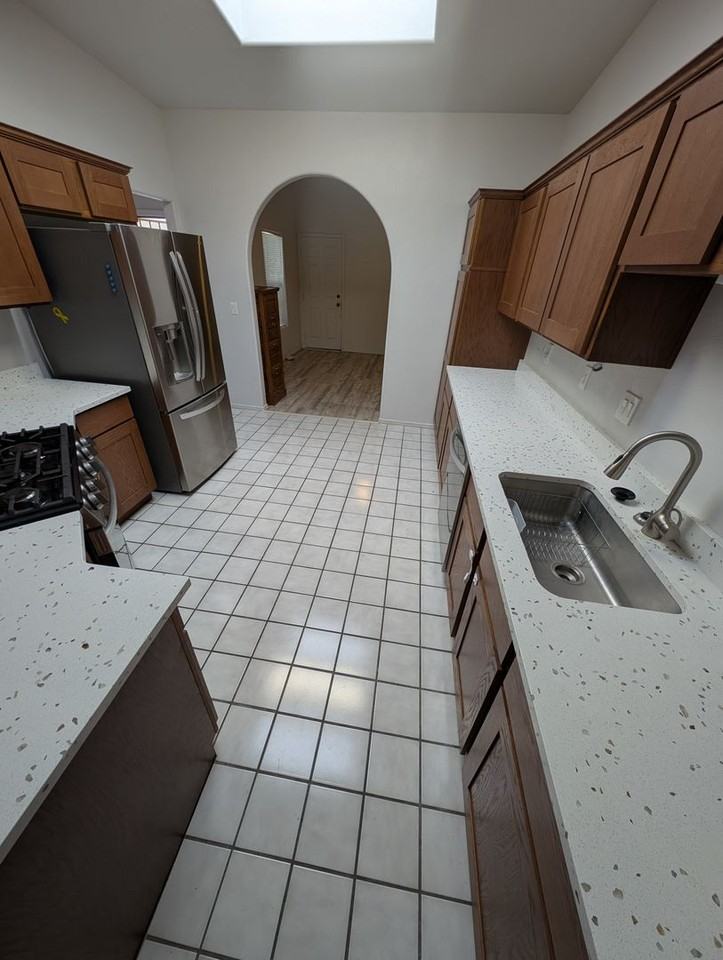 762 W Rushwood Dr - Photo 5 of 14