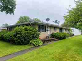 featured image of 235 Kennedy St