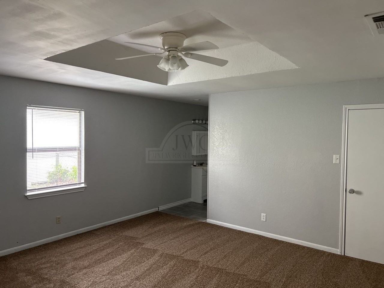 1704 Big Bend Dr - Photo 6 of 21