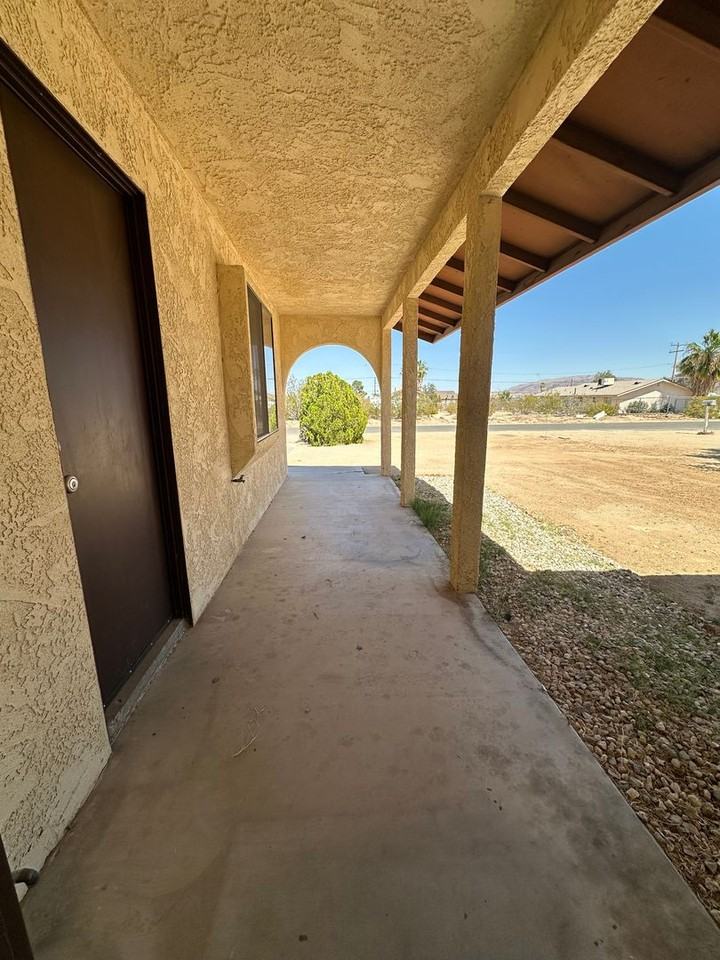 6182 Mojave Ave - Photo 2 of 16