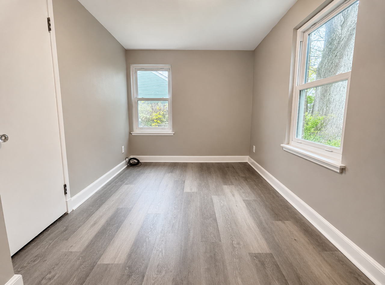 33 Vincent Ave - Photo 5 of 7