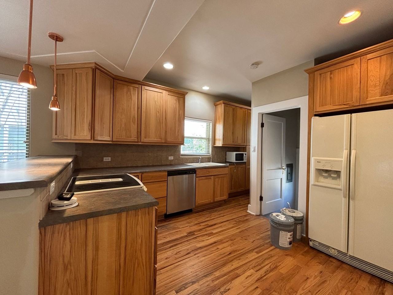 1144 N Monroe St - Photo 6 of 12