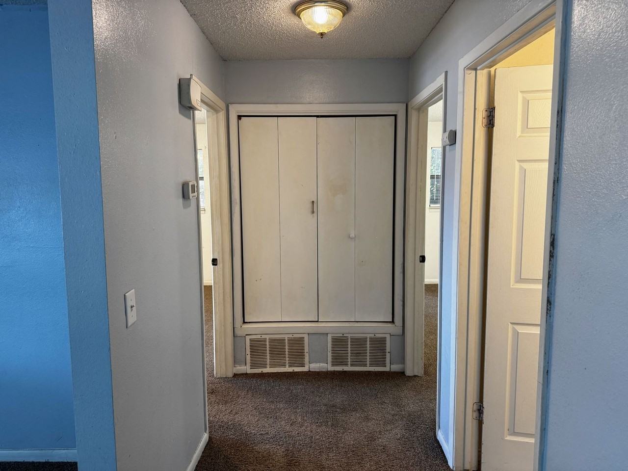 1229 35th St - Photo 6 of 20