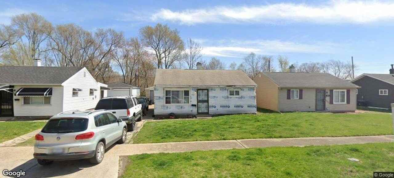 1843 Illinois St - Photo 5 of 14