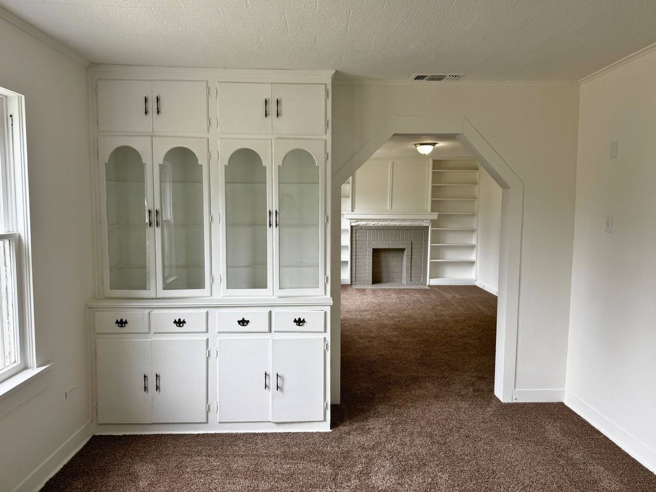 2209 Talunar Ln - Photo 7 of 28