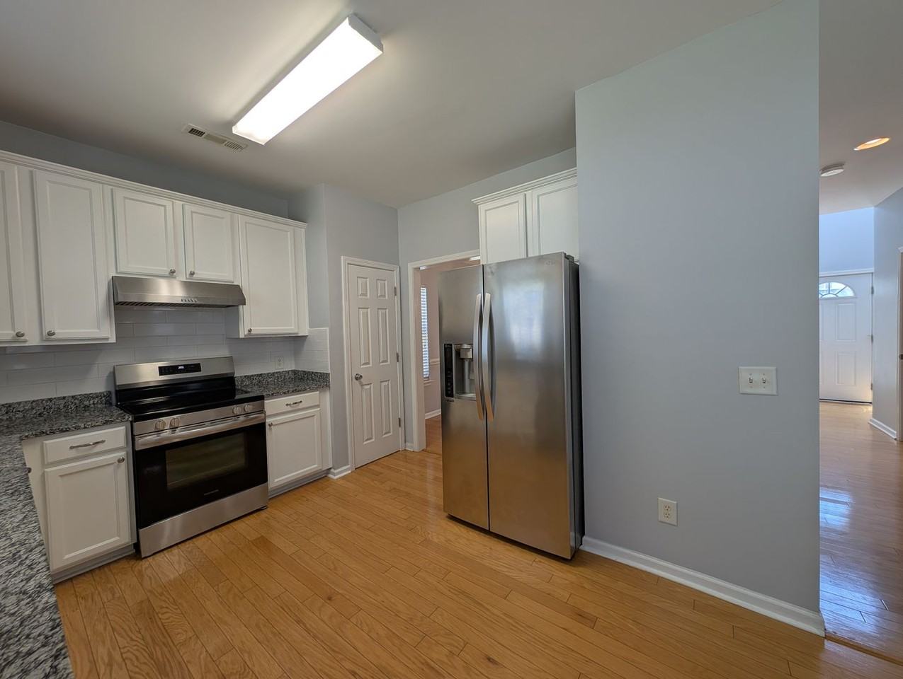 5804 Parkstone Dr - Photo 2 of 43
