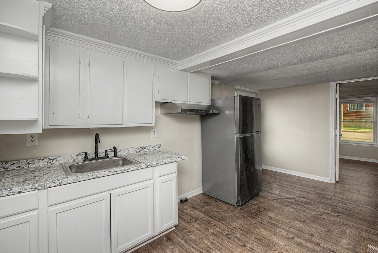 3504 Brevard St - Photo 3 of 13