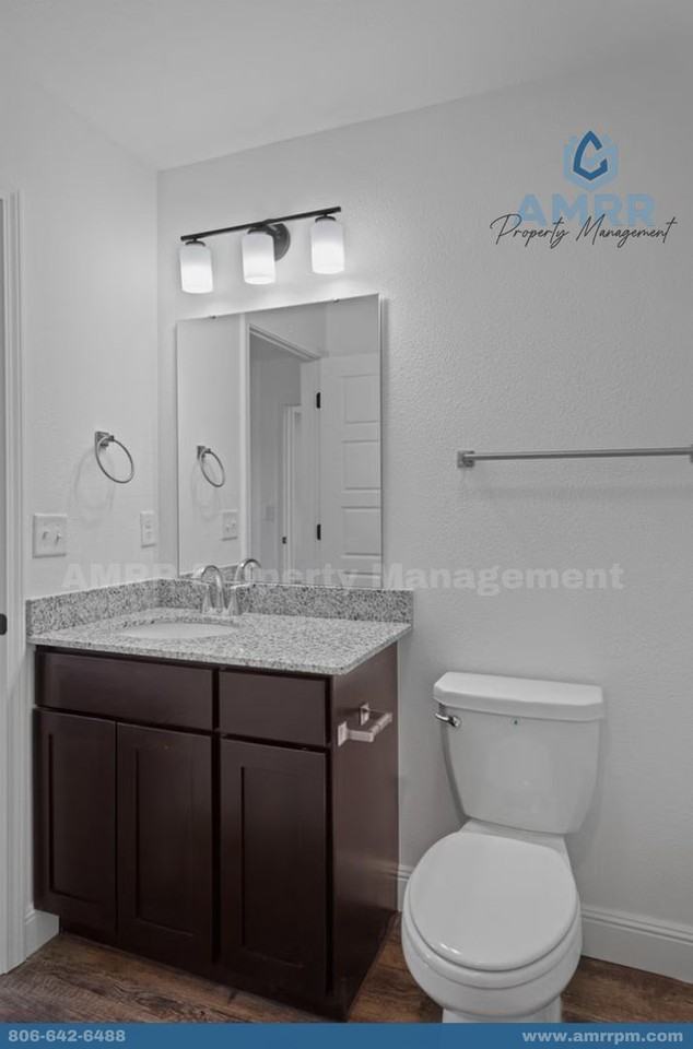 1050 Indiana Ave - Photo 2 of 23