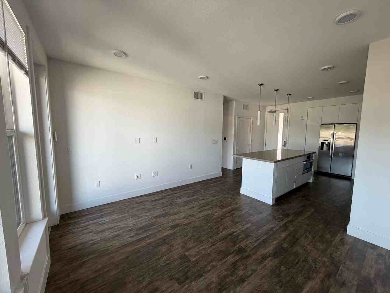 3768 Capitol Ave - Photo 6 of 18