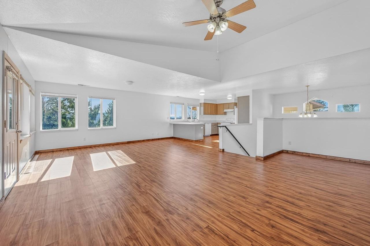 College Park - Photo 3 of 19