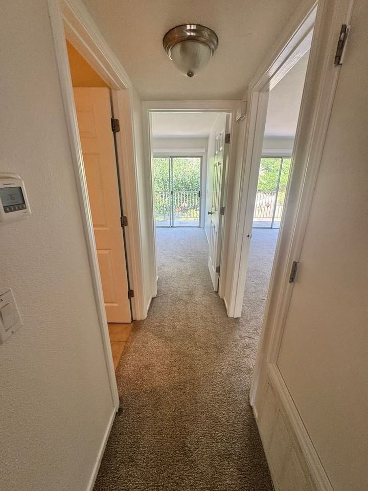 2616 Alpine Blvd #24 - Photo 7 of 13