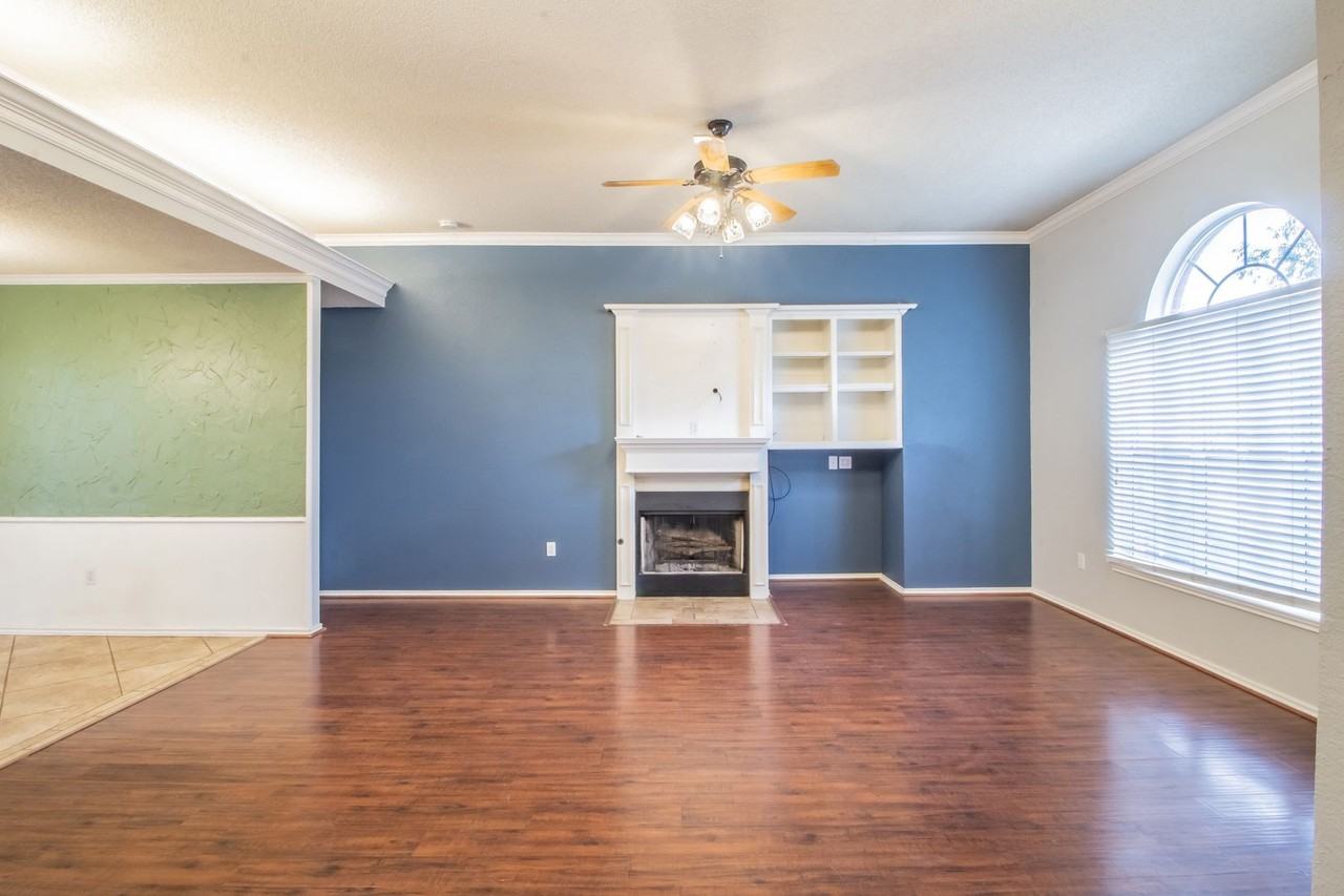 4815 64th St - Photo 4 of 21