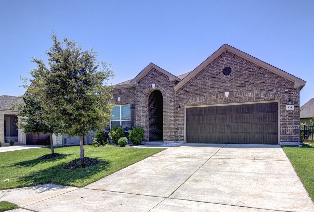 104 Kyndals Meadow Cv - Photo 2 of 29