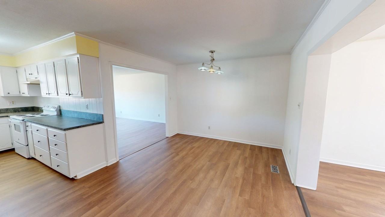 2808 Player Ave - Photo 4 of 23