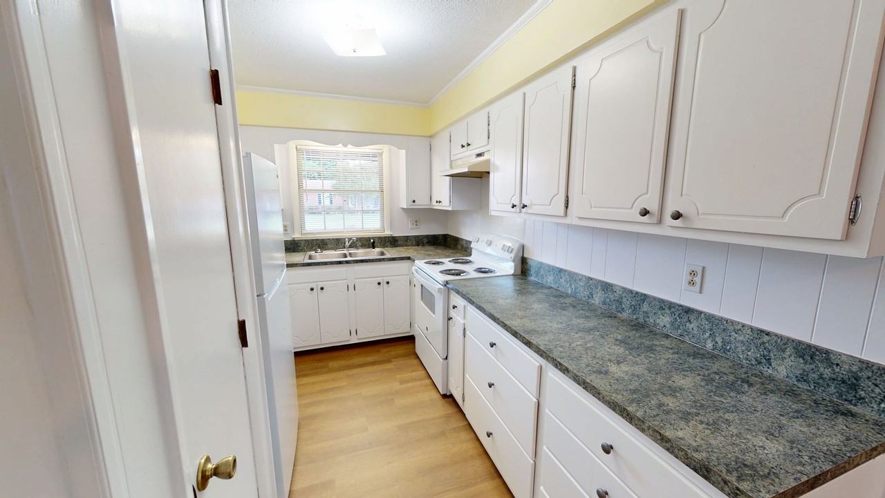 2808 Player Ave - Photo 6 of 23