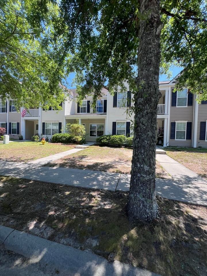 65 65 Fairgreen Street - Photo 3 of 25