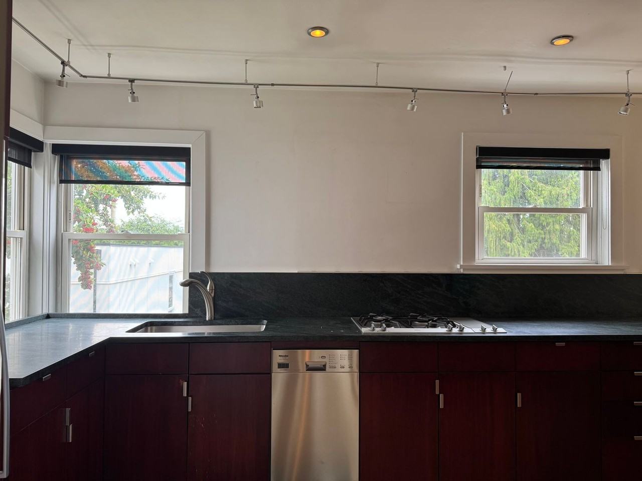 3207 12th Ave W - Photo 6 of 19
