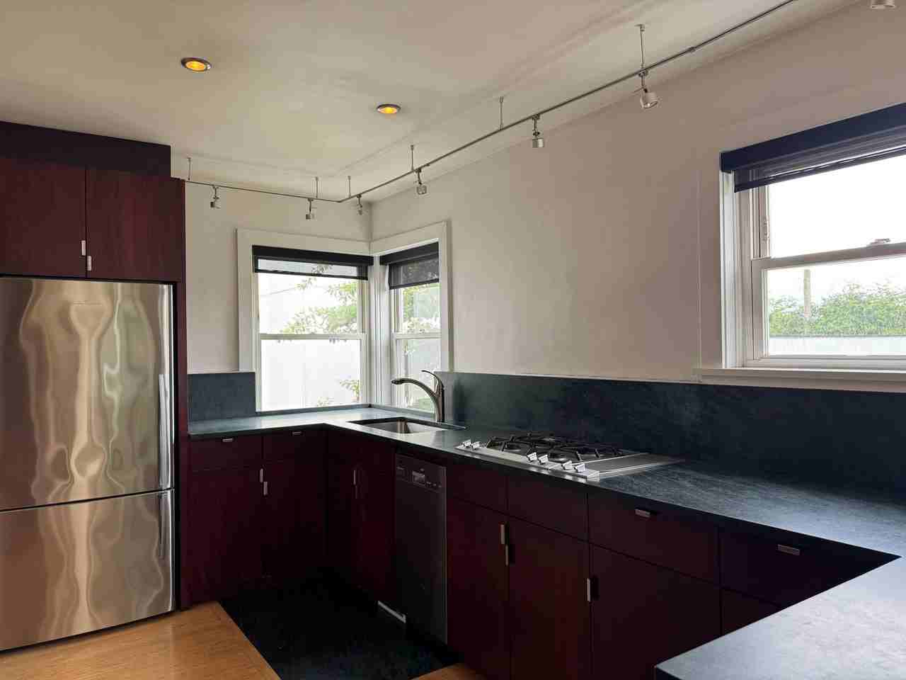 3207 12th Ave W - Photo 7 of 19
