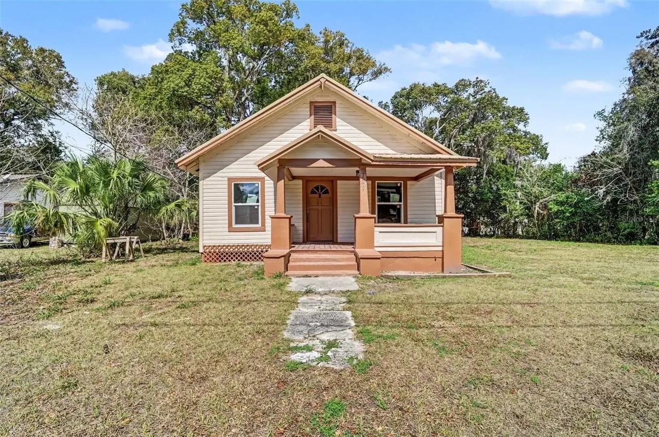 727 Wood St - Photo 2 of 14