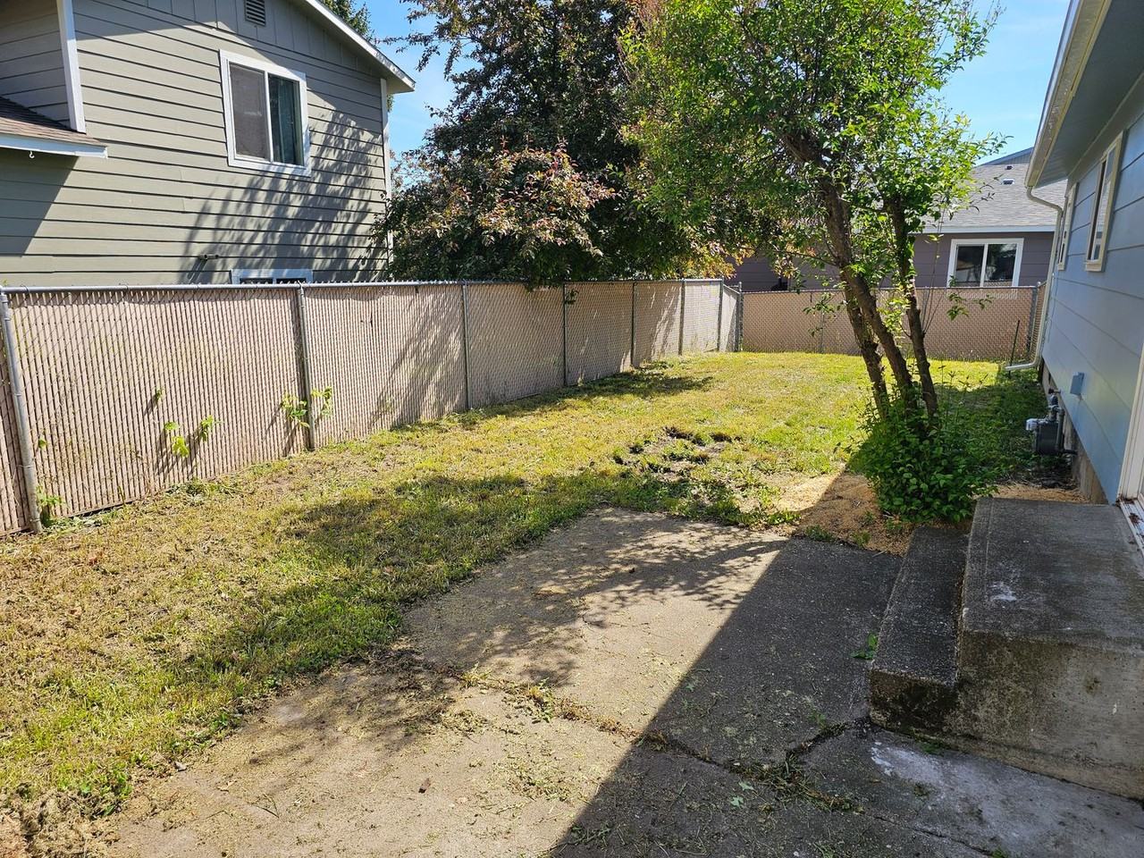 407 G Ave - Photo 3 of 16