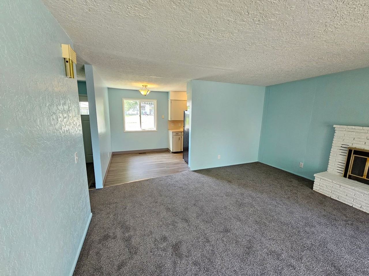 407 G Ave - Photo 6 of 16
