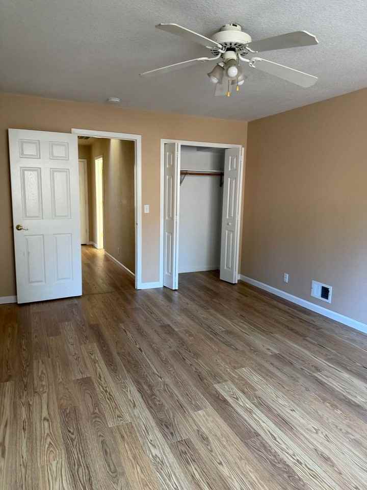 2110 Ardagh Ct - Photo 2 of 21