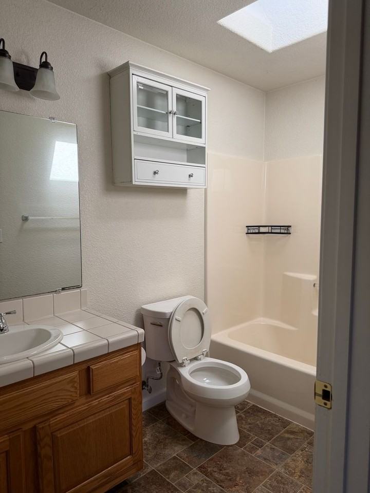 2110 Ardagh Ct - Photo 4 of 21