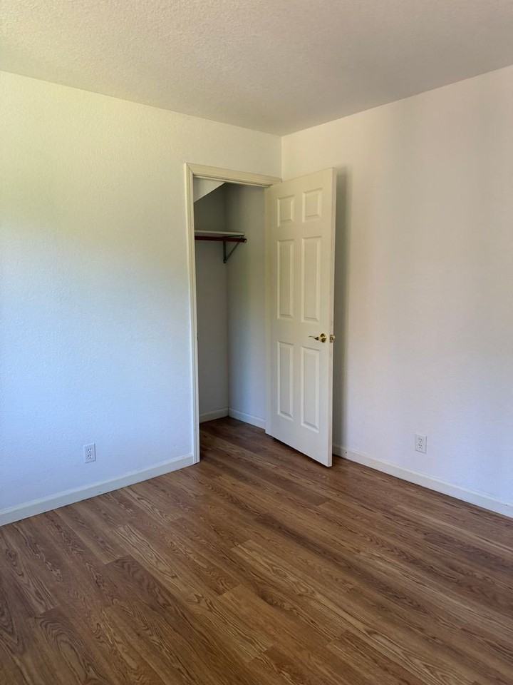 2110 Ardagh Ct - Photo 7 of 21